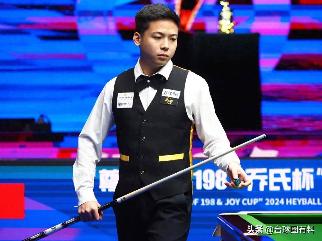 她与教练团 她与教练团